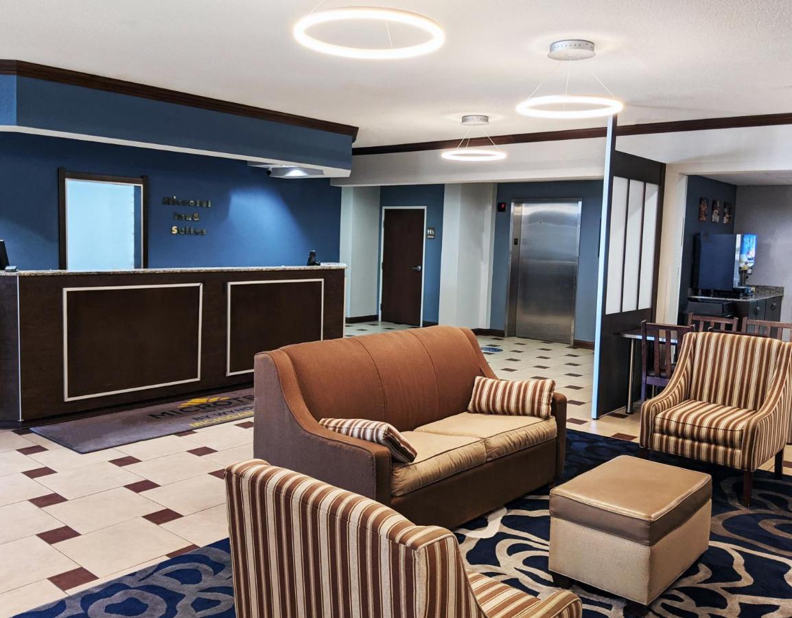 Microtel Inn & Suites By Wyndham מישיגן סיטי מראה חיצוני תמונה