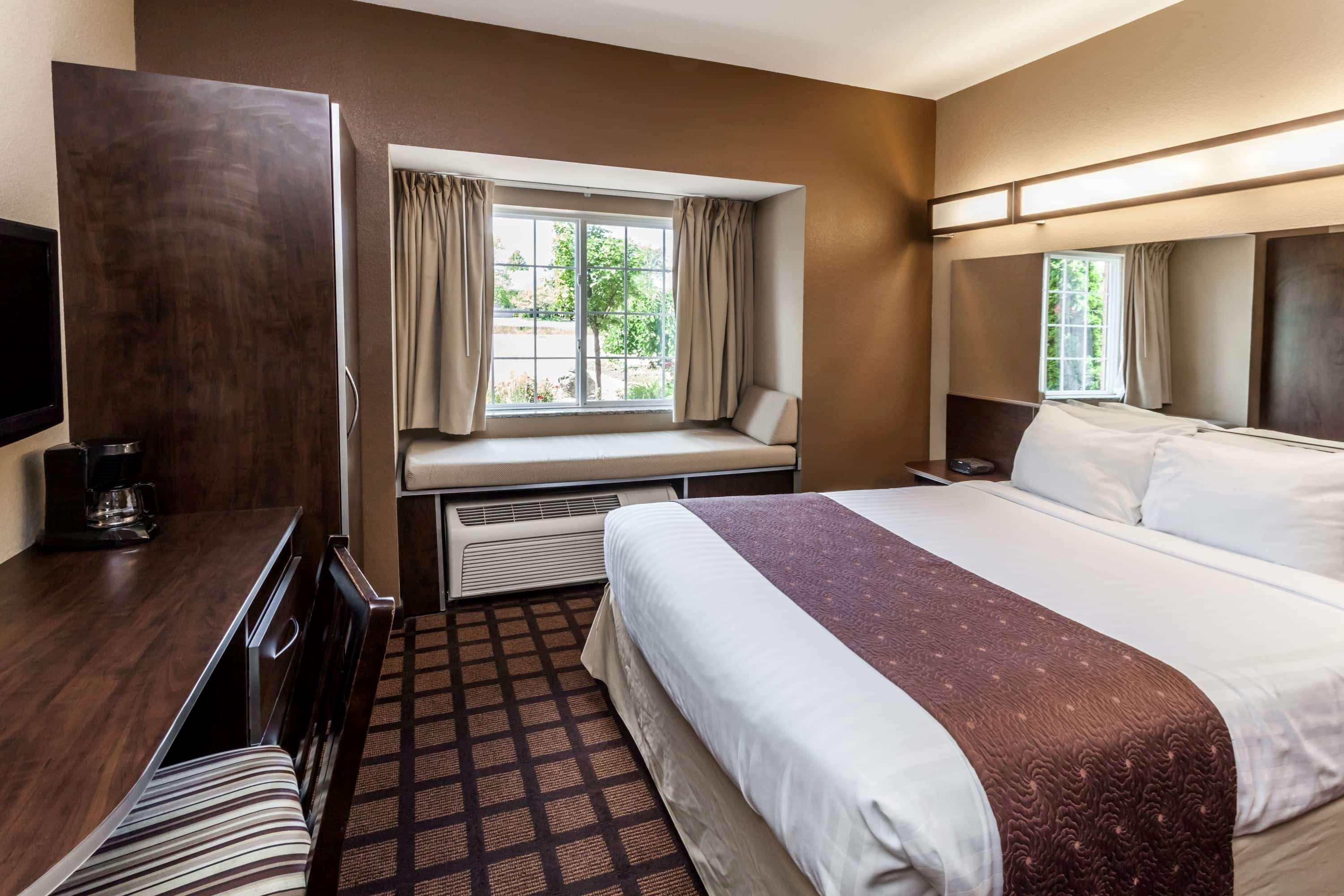 Microtel Inn & Suites By Wyndham מישיגן סיטי מראה חיצוני תמונה